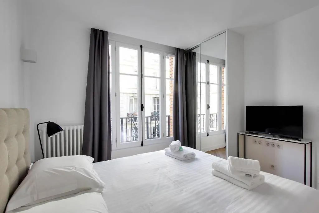 Pick A Flat'S Apartments In Saint Michel - Rue Du Sommerard Paris France