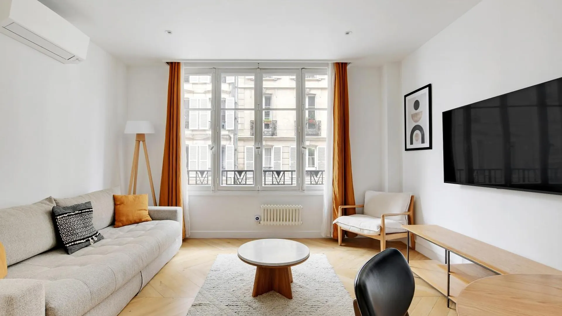 Pick A Flat'S Apartments In Saint Michel - Rue Du Sommerard Paris France