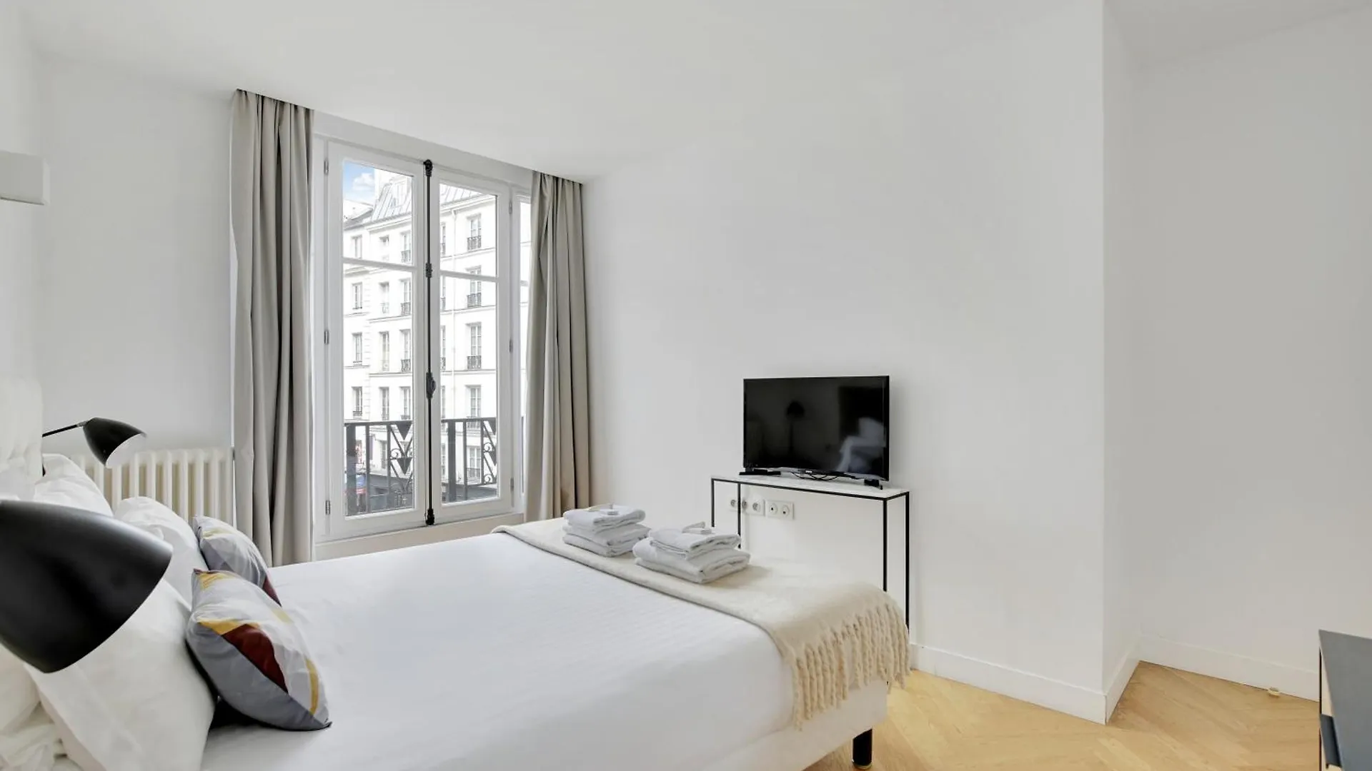 Pick A Flat'S Apartments In Saint Michel - Rue Du Sommerard Paris France