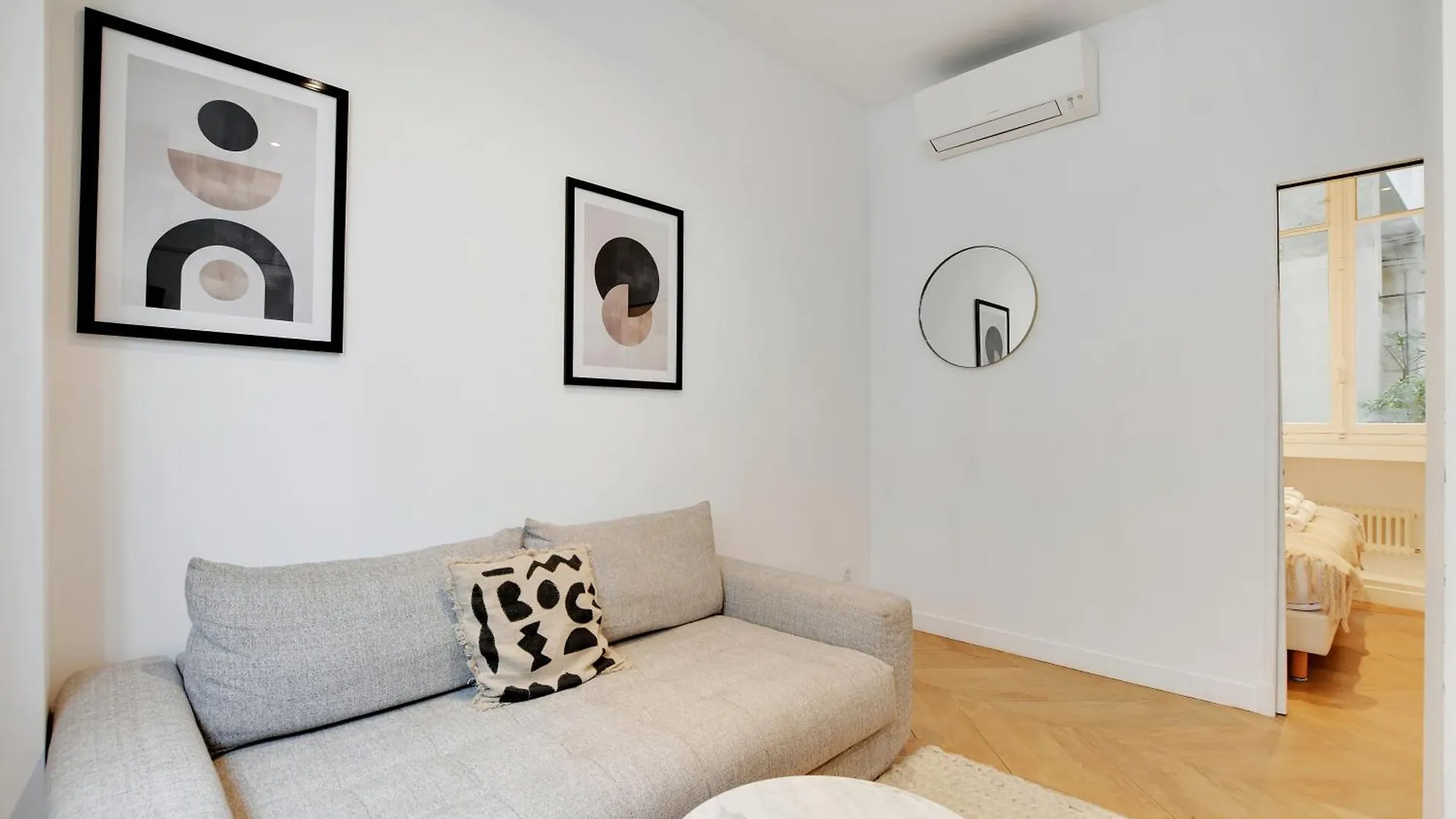 Pick A Flat'S Apartments In Saint Michel - Rue Du Sommerard Paris