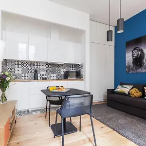  Apartment Center - Stylish Apt In Le Marais, 4pax