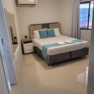 Apto Vista Mar Com 3 Quartos E Churrasqueira, 4 Min , Itapema Brasil