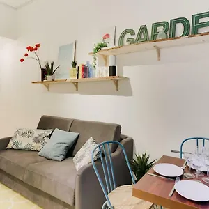  Apartment Design For 4 People Between Louvre & Opera
