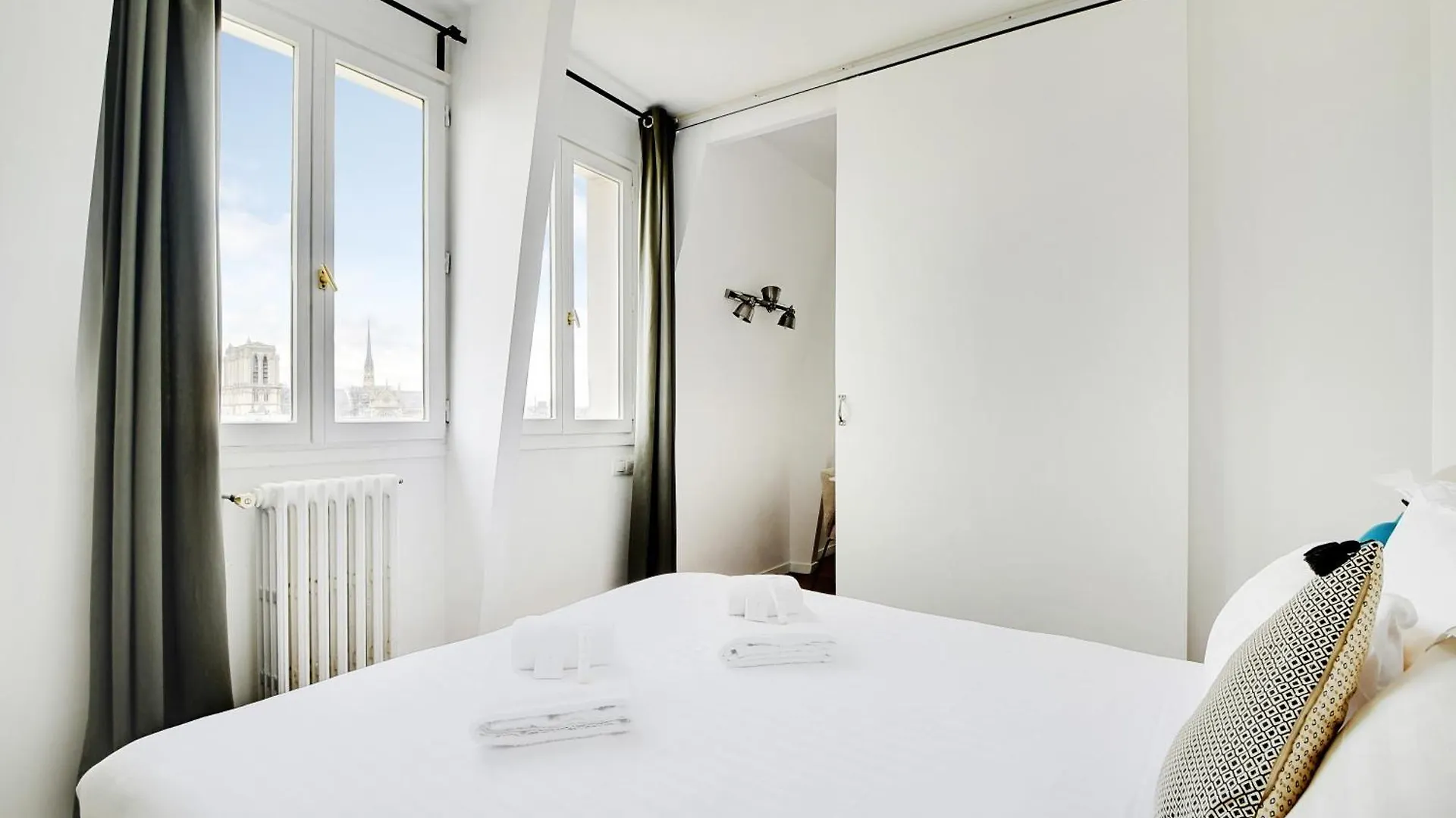Pick A Flat'S Apartments In Saint Michel - Rue Du Sommerard Paris